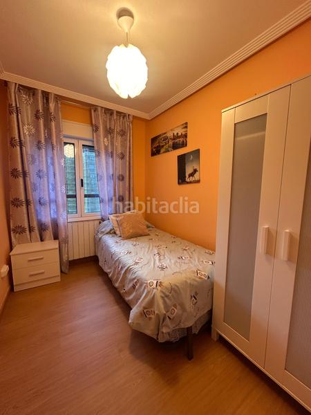 Foto c6171d84-0b29-45fb-ae71-52c90f2ff949. Rent flat with heating in El Natahoyo Gijón
