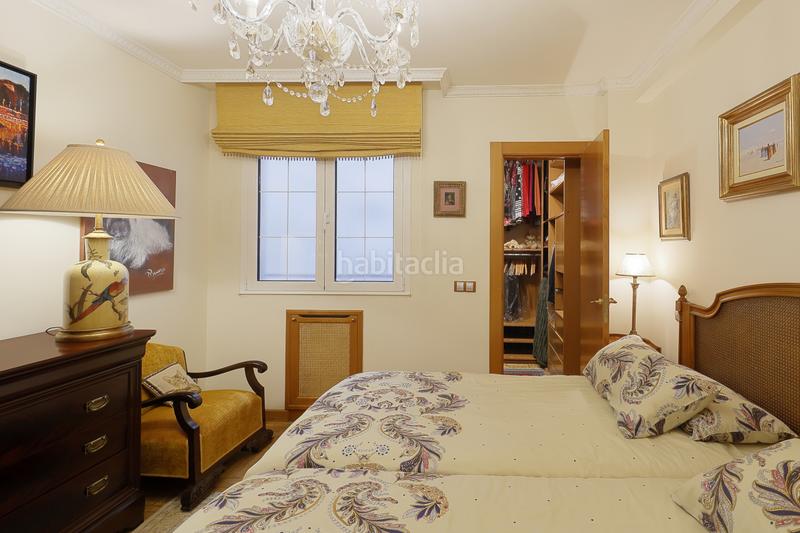 Foto a4d8695f-af43-47ee-a017-ba77cb748d6a. Flat with heating parking in La Arena Gijón