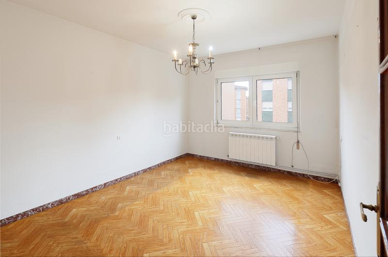 Foto 11eb0a90-899e-4dd0-a307-bdffbdbeb2c0. Appartamento in Gijón - cl badajoz 4 in Pumarín Gijón