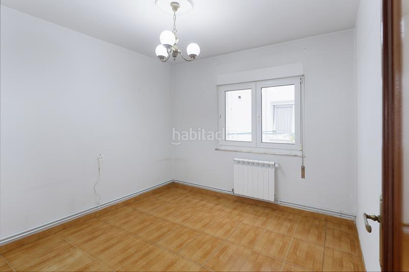 Foto 61325fcf-ce40-41e2-b3da-274f2a3486bf. Appartamento in Gijón - cl badajoz 4 in Pumarín Gijón