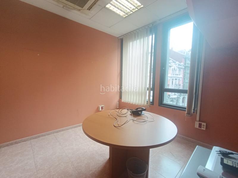 Foto 2892039f-f414-4ddd-bcc8-fd12e90bf281. Miete büro in Oviedo - av fundac principe asturias 6 in Oviedo