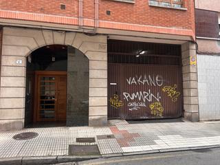 Posto auto  Gijón - cl argandona 4. 128663 centro, amplia plaza de garaje y cuarto trastero cansado
