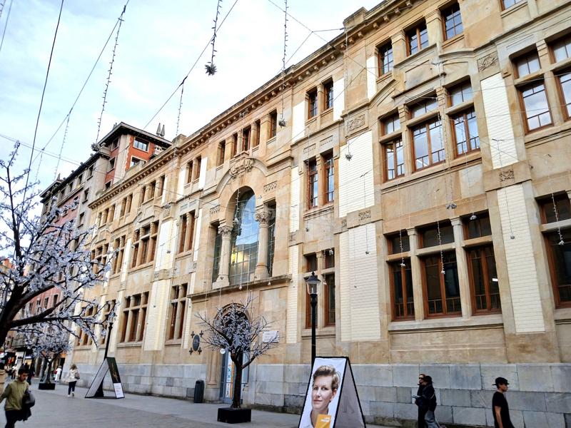 Foto f85c8282-829e-4e8c-9a8c-aabed575fc78. Miete etagenwohnung in Gijón - cl begoña 50 in Centro Gijón