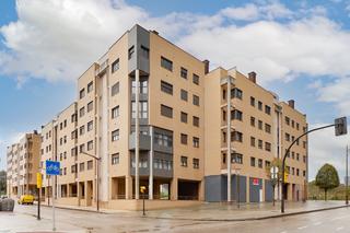 Piso  Cl manolo quiros 2. Iniciamos comercialización de este este extraordinario piso en v