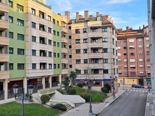 Appartement  Oviedo - rafael sarandeses 5. Amplio apartamento, bien comunicado, exterior, en perfecto estad