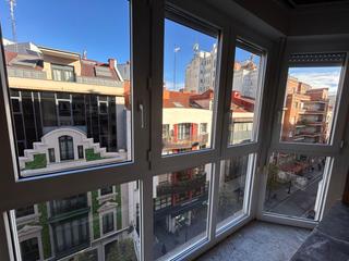 Location Appartement à Centro. Centro, cuarta planta, exterior, 4 dormitorios, luminosa, con tr