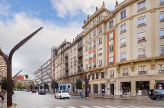 Appartement  Gijón - avenida constitucion 13-15. Gran oportunidad de inversión en el centro de gijón! oficinas co