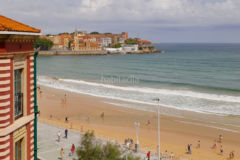 Foto d128596b-e9ee-478c-87fd-b0b6e6b5ca6a. Alquiler piso en Gijón - ezcurdia 22 frente a la playa de san lorenzo, alquiler temporal de enero a junio. con una superficie de 75 metros cuadrados, esta propiedad of en Gijón