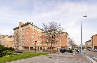 Pis a Oviedo - manolo ponteo 4. Piso exterior, luminoso y con vistas despejadas en la corredoria