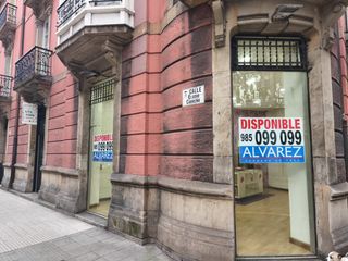 Lloguer Local Comercial a Gijón - cl eladio carreño 2. Centro, local instalado en esquina con mucha visibilidad y gran