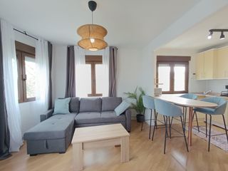 Lloguer Pis  Colloto - avenida europa. Colloto, amplia vivienda de 3 dormitorios, exterior, completamen