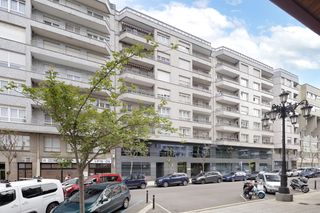 Flat  Oviedo - santa teresa 10. Exclusiva vivienda exterior, con terraza, plaza de garaje y cuar