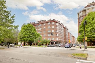 Appartement  Gijón - av del llano 56. Piso con garaje y trastero al lado del centro comercial los fres