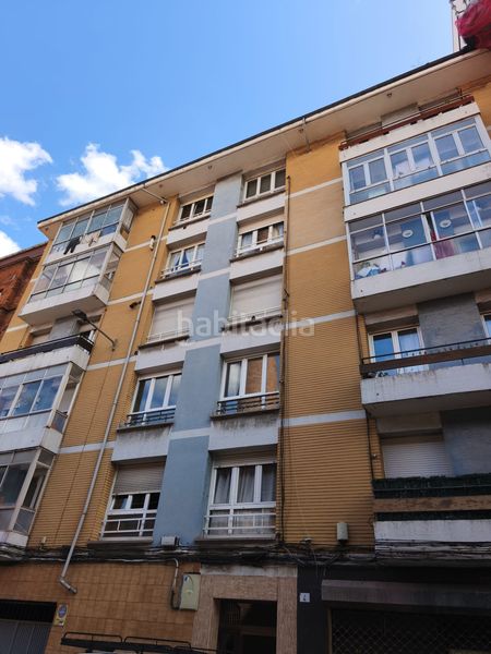 Foto b7d2d9e8-0b36-4f29-ba6b-6e9ff6a192ca. Pis amb calefacció a La Calzada Gijón