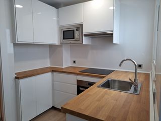 Miete Etagenwohnung  Gijón - marques de urquijo 10. Alquiler de piso  reformado junto a la playa de san lorenzo!!!