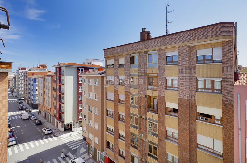 Foto 8558b1e7-6042-4021-ab39-7a4b08782601. Pis a Ceares Gijón