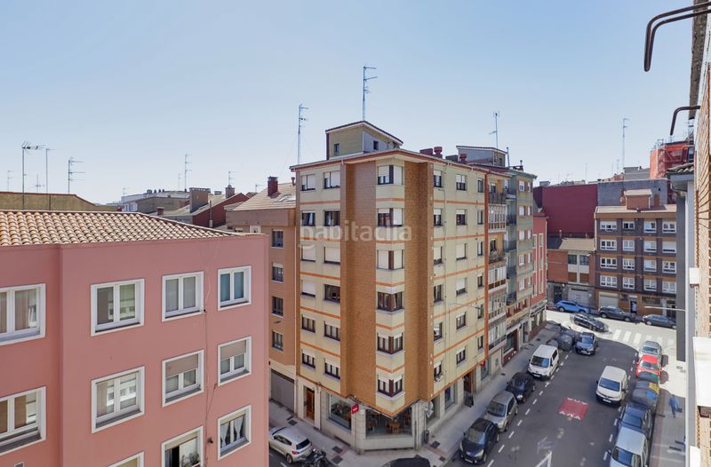 Foto b1f8e026-6a37-4523-a29e-139c8e7f2d88. Pis a Ceares Gijón