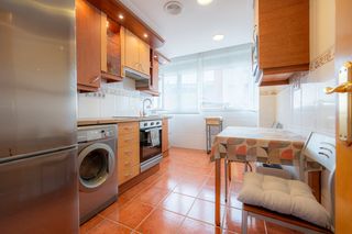 Flat  Cl alameda de jove 4. Cerca de la playa, amplio, reformado y completamente exterior.