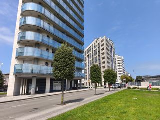 Rent Flat  Gijón - jose manuel palacio. Al lado de la playa de poniente, tercera planta, con terraza, pl