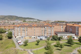 Flat  Oviedo - antonio bascaran 3. Luminosa vivienda con amplias vistas,tres dormitorios dobles, pl