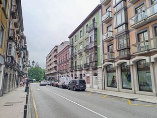 Local Comercial a Oviedo - CAMPOMANES
