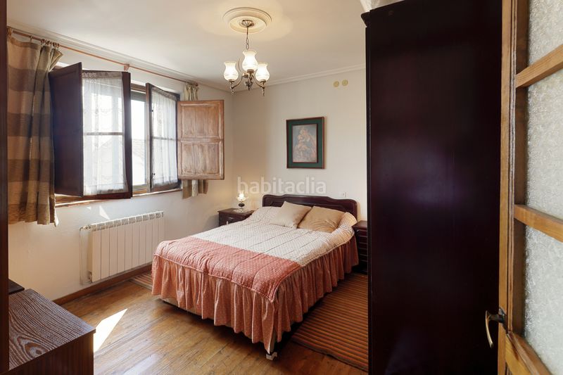 Foto d4a1ea11-30f4-4f11-a5a6-cbe8626a7354. Casa a Nuevos Roces Gijón