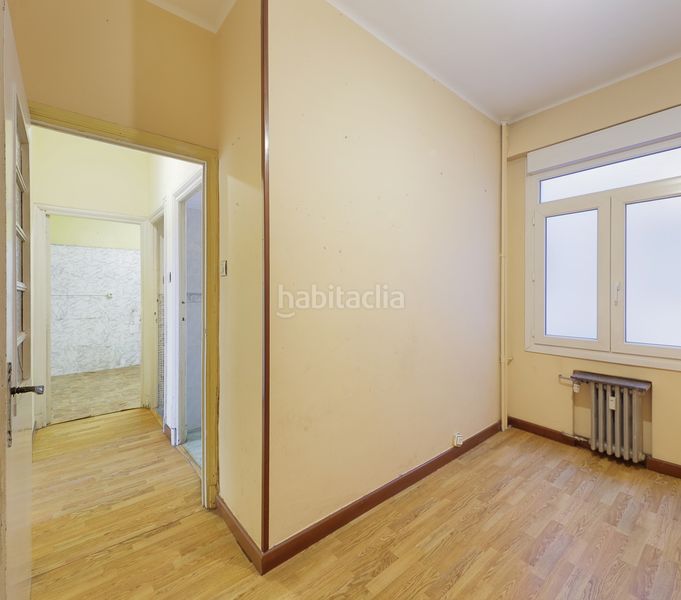 Foto e51dbfee-c72e-4dcb-983b-eabf0067f1fb. Pis amb calefacció a Centro Gijón