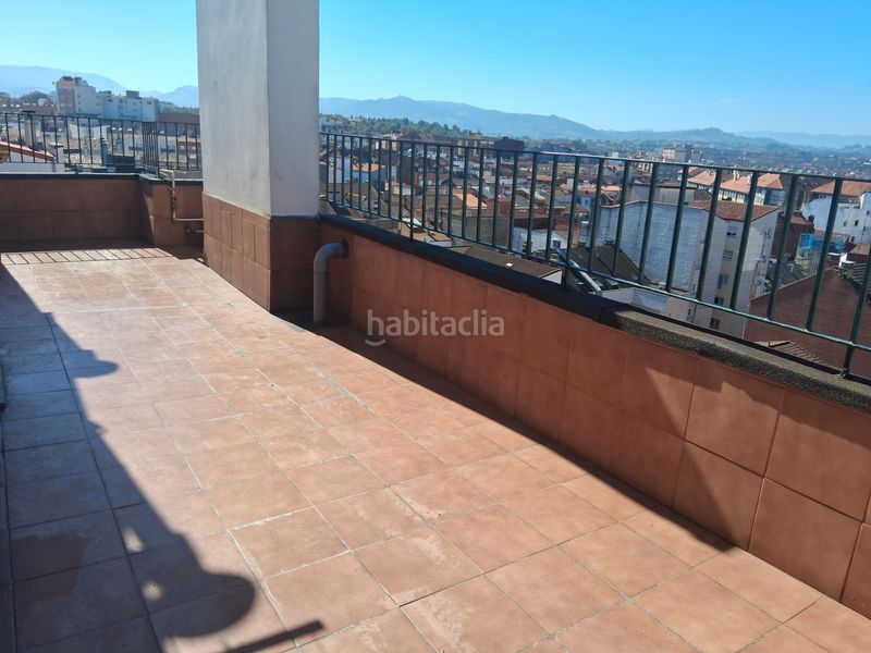 Foto 1d726a7d-e27e-471b-a675-5e94851852e4. Alquiler piso en Gijón - av hermanos felgueroso 34 ático con espectaculares terrazas y vistas al mar si buscas amplitud, luz y espacios exteriores donde disfrutar cada día, en Gijón