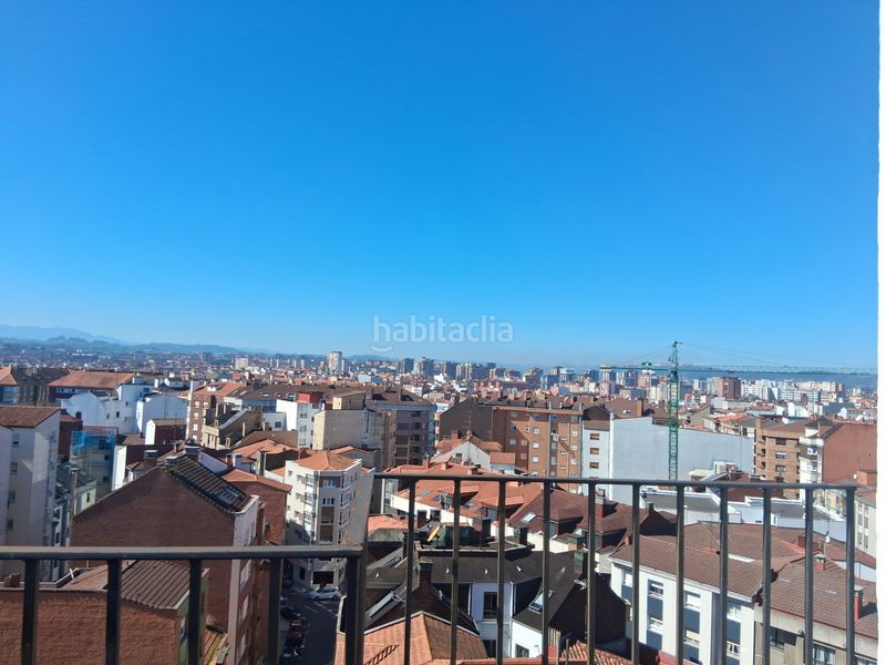 Foto 303433cf-0d75-4a84-aeac-c53e8b92dafe. Alquiler piso en Gijón - av hermanos felgueroso 34 ático con espectaculares terrazas y vistas al mar si buscas amplitud, luz y espacios exteriores donde disfrutar cada día, en Gijón