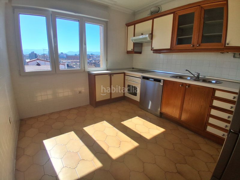 Foto beb97444-6d0e-4974-a2e1-5df2f6724ac3. Alquiler piso en Gijón - av hermanos felgueroso 34 ático con espectaculares terrazas y vistas al mar si buscas amplitud, luz y espacios exteriores donde disfrutar cada día, en Gijón