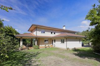 Casa in Oviedo - montecanales 34. Naturaleza, luz, amplitud y privacidad en una vivienda singular