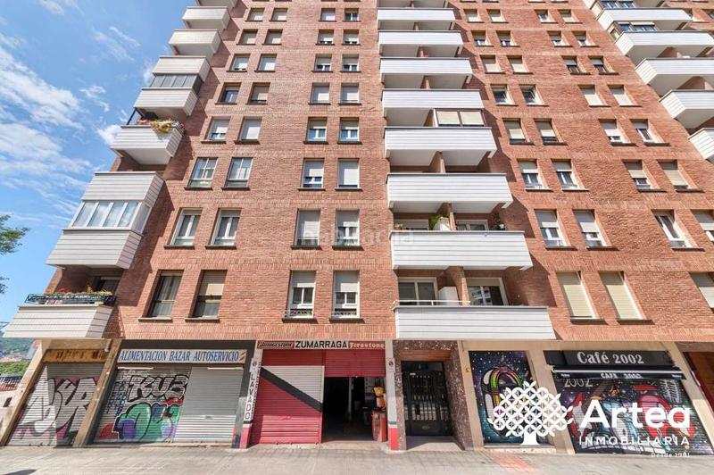 Foto 042d9008-44bc-4730-bcc7-3c90356fbabf. Local comercial local en venta , zona Solokoetxe taller mecánico totalmente equipado posibilidad de compra con pago aplazado en Bilbao