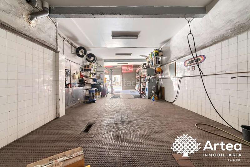 Foto 0b7bb2d9-c916-4b5e-81f0-dc87665227d1. Local comercial local en venta , zona Solokoetxe taller mecánico totalmente equipado posibilidad de compra con pago aplazado en Bilbao
