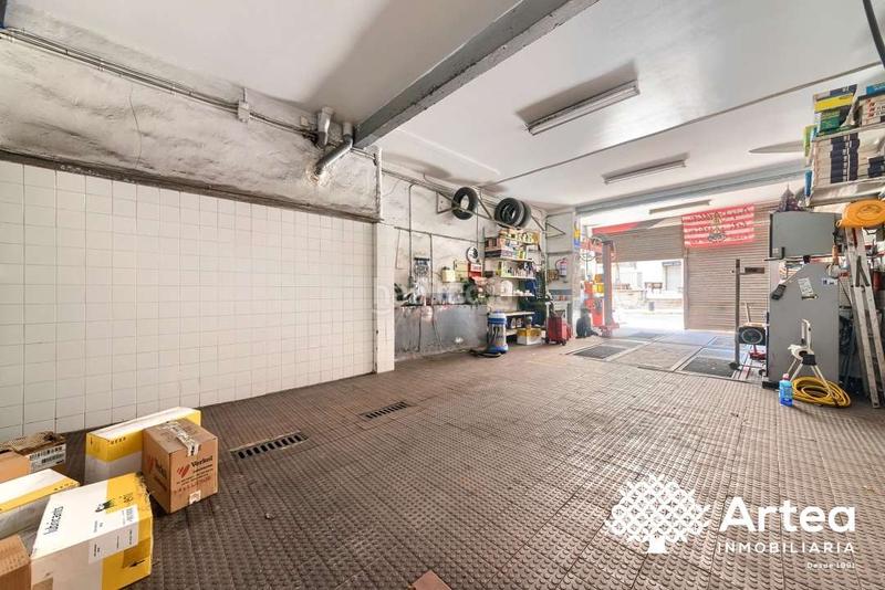 Foto 83da3bd5-d9af-4e32-952b-fc58da15ac24. Local comercial local en venta , zona Solokoetxe taller mecánico totalmente equipado posibilidad de compra con pago aplazado en Bilbao