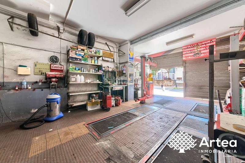 Foto 9c051c8b-823e-4d44-b827-99e081e4e047. Local comercial local en venta , zona Solokoetxe taller mecánico totalmente equipado posibilidad de compra con pago aplazado en Bilbao