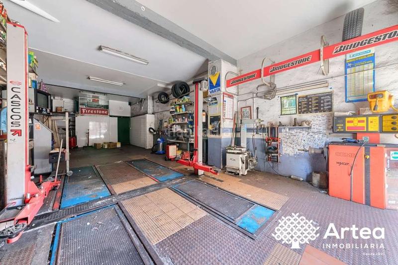 Foto f671993d-9bd2-408d-99bb-ff7c1430c50a. Local comercial local en venta , zona Solokoetxe taller mecánico totalmente equipado posibilidad de compra con pago aplazado en Bilbao