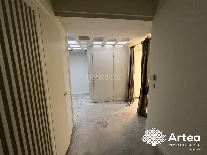 Foto 228a7674-f554-42e9-893d-aef6f658c4c3. Alquiler local comercial  junto a la plaza del ensanche en Bilbao