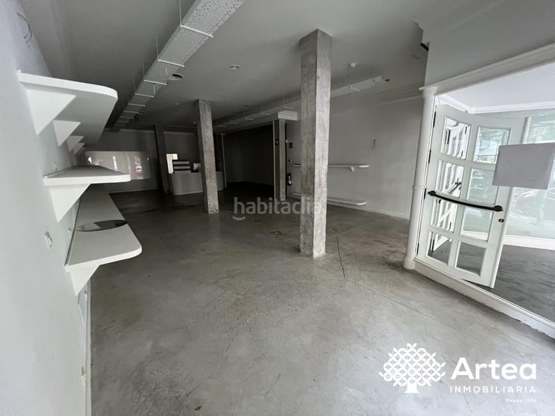 Foto 24e38dbf-e5f9-44fe-b608-6de60cb466a6. Alquiler local comercial  junto a la plaza del ensanche en Bilbao