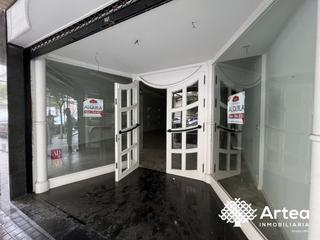 Local Comercial en Ensanche - Moyua - Diputación