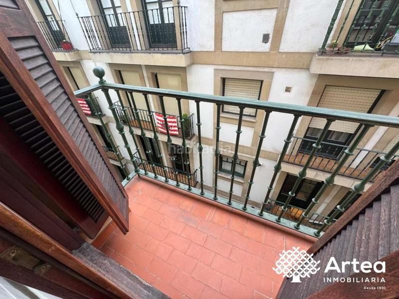 Foto 4ff8c191-3879-46d6-b688-edfa24f2d673. Alquiler piso  alquiler temporal, , zona Casco Viejo en Bilbao