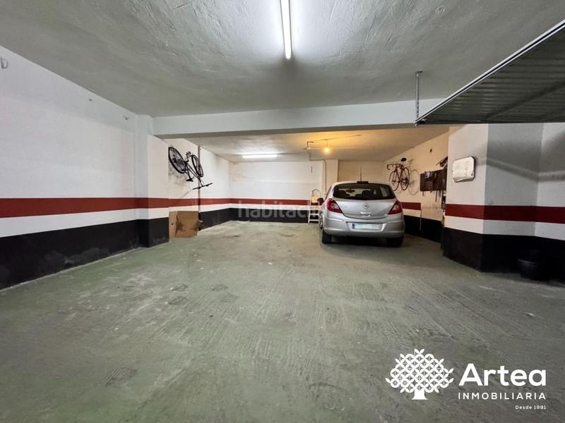 Foto d7c19fe4-d256-43f2-a2a4-600bc3bfd0d2. Parking coche inmejorable oportunidad parcela de garaje triple con trastero incluido Begoña!!! en Bilbao