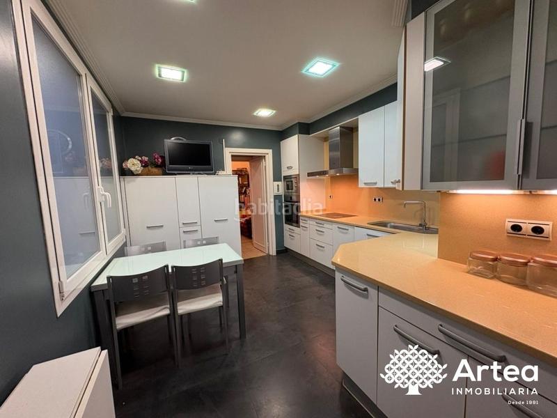 Foto 877c2c7a-38ca-4bf7-aa19-46c0c970416b. Piso  en venta , zona indautxu, al lado del parque doña casilda en Bilbao