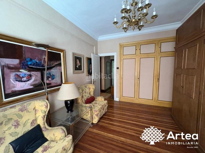 Foto eaa90a24-0a6d-41fb-b856-41d9fda9baad. Piso  en venta , zona indautxu, al lado del parque doña casilda en Bilbao