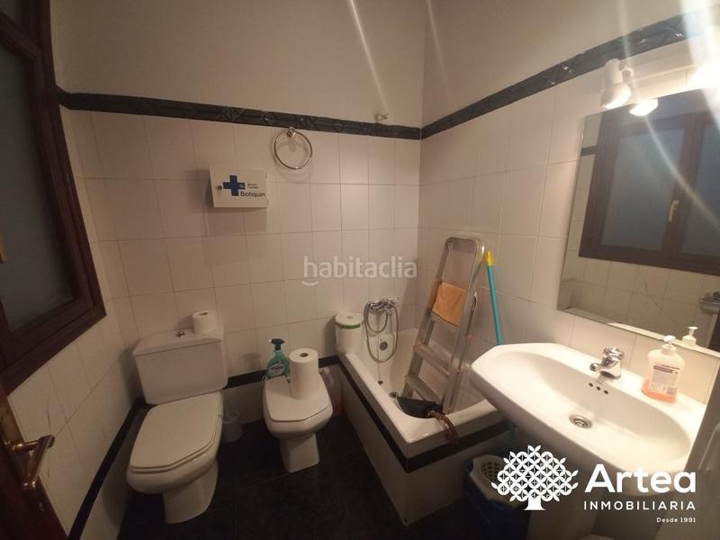 Foto 73c1abaa-57a4-41f3-ba24-c6ac8d69af10. Piso  venta zona Casco Viejo con ascensor a cota cero en Bilbao