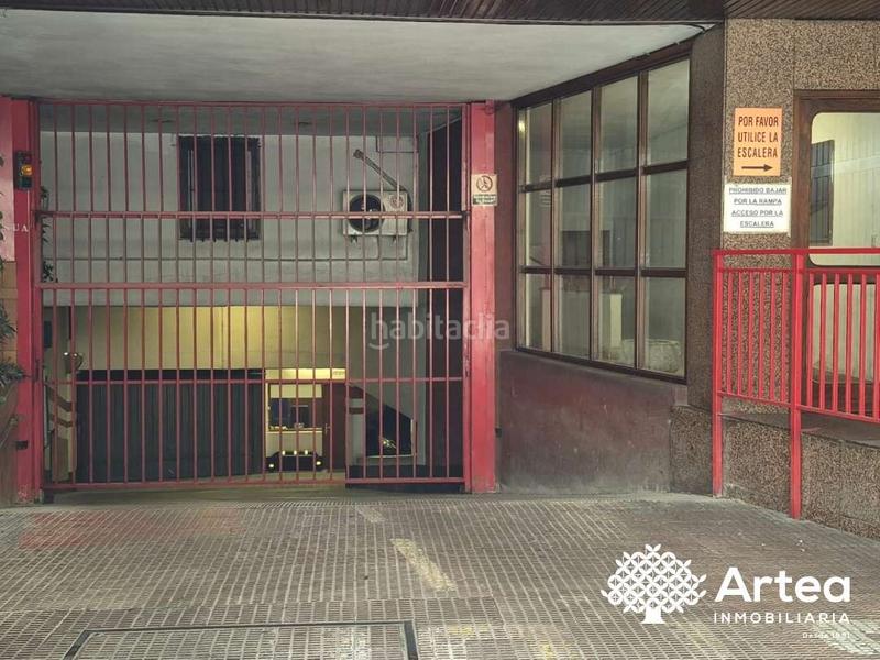 Foto 92b61155-5494-4b39-b950-927677aaa850. Parking voiture dans Sabino Arana-Jesuitas Bilbao