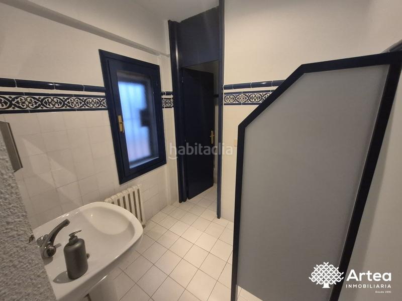 Foto 7b64d010-0178-4533-a016-bc44626863d3. Miete büro mit heizung in Casco Viejo Bilbao