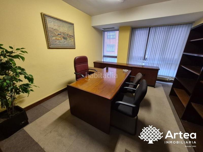 Foto 44ef3dfd-a95f-4a83-bb11-f8a175fb4a48. Location bureau avec chauffage parking dans Sabino Arana-Jesuitas Bilbao