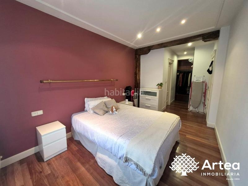 Foto 1f91d791-f959-4c0e-a526-c82048f3fafa. Alquiler apartamento piso alquiler en Casco Viejo junto a la catedral de santiago en Bilbao