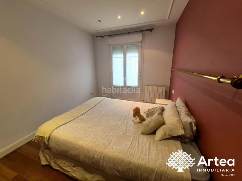 Foto 825df12d-d6cf-4ed1-9b2f-6f1400c2b74a. Alquiler apartamento piso alquiler en Casco Viejo junto a la catedral de santiago en Bilbao