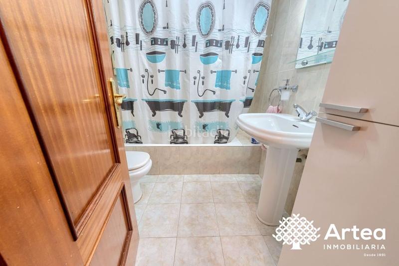 Foto e01faa24-4d71-4da3-9761-00f016b346a3. Piso  en venta , zona La Peña en La Peña Bilbao